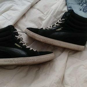 Puma Shoes - Pumas hightops Puma Shoes - Pumas hightops